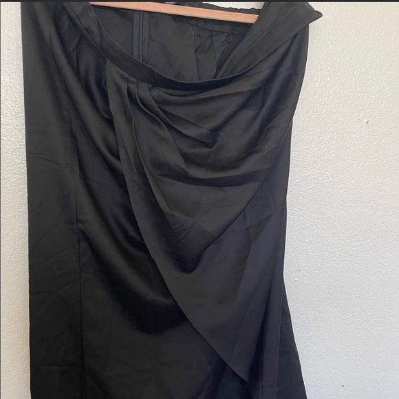 Eloqui set size 20 skirt and top - Picture 3 of 3